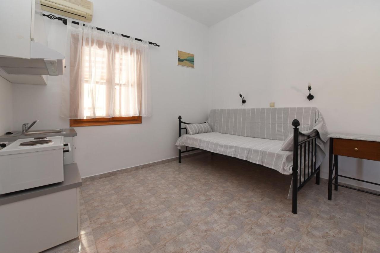 Klotho Appartement Posidhonía Buitenkant foto