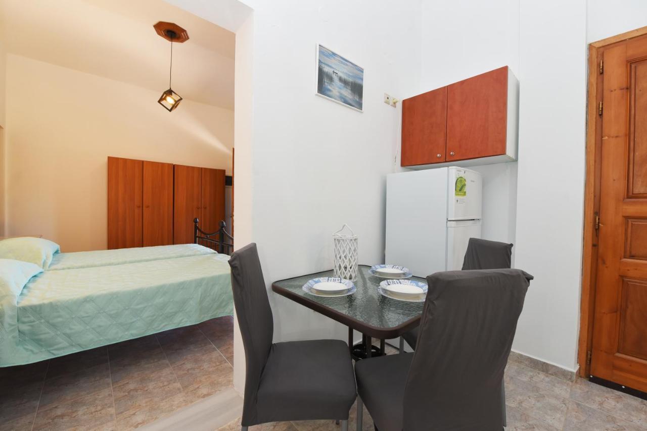 Klotho Appartement Posidhonía Buitenkant foto